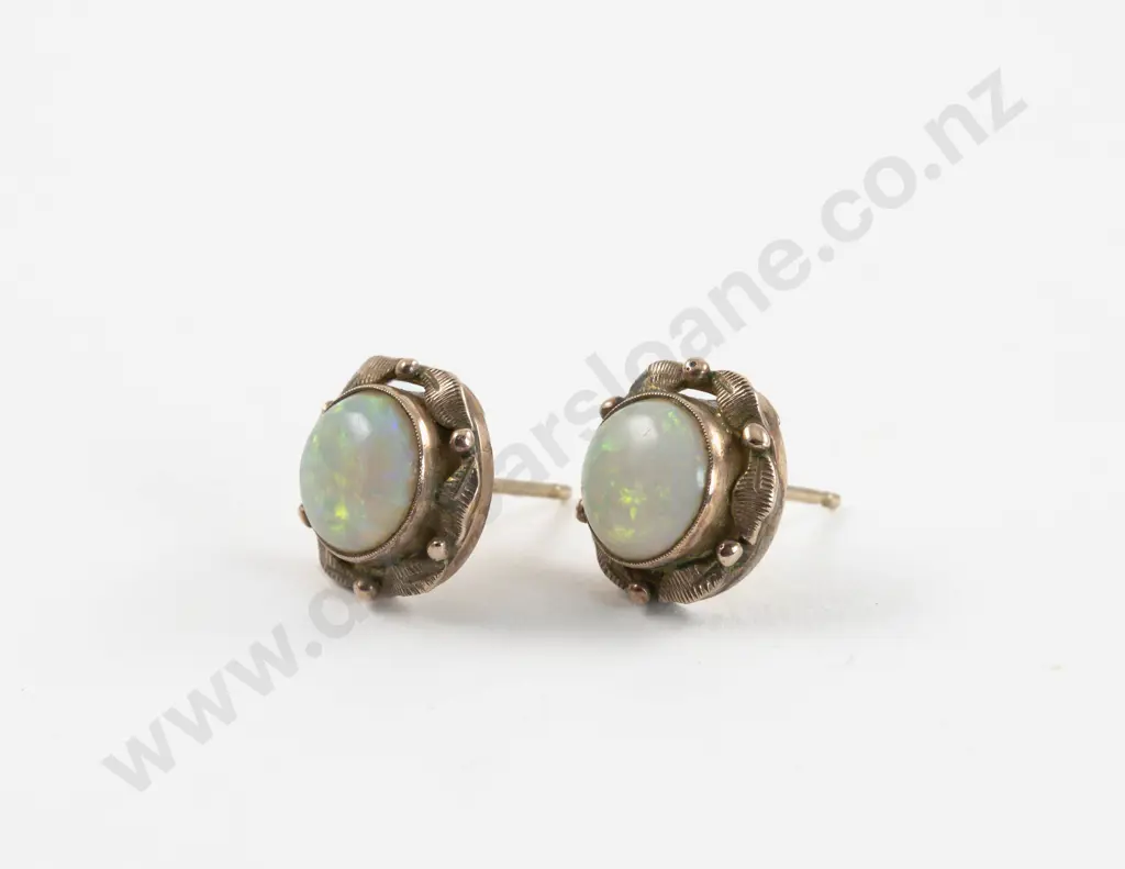 Pair 9ct Single Stone Opal Stud Earrings Image 1++