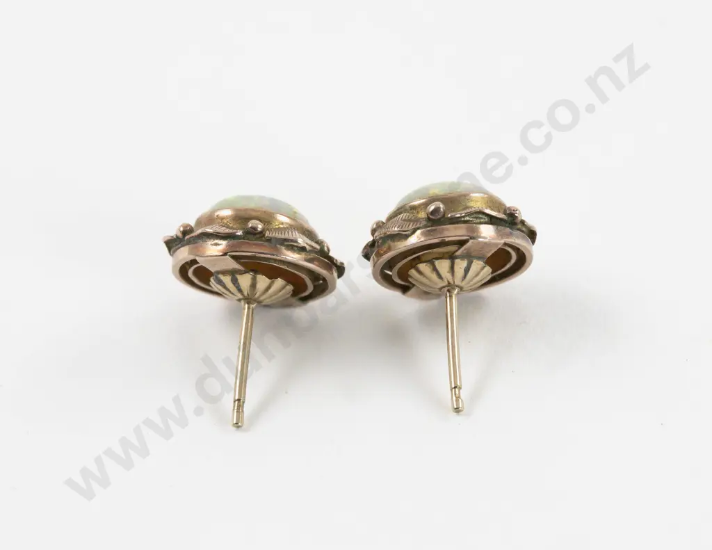 Pair 9ct Single Stone Opal Stud Earrings Image 1++