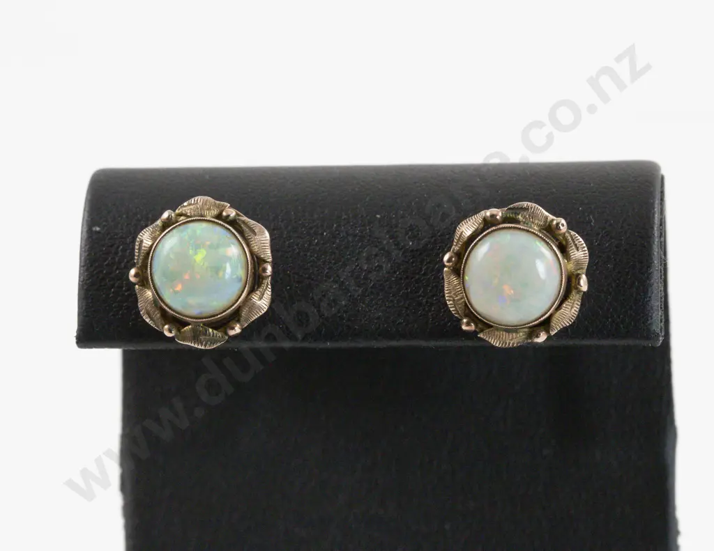 Pair 9ct Single Stone Opal Stud Earrings Image 1++