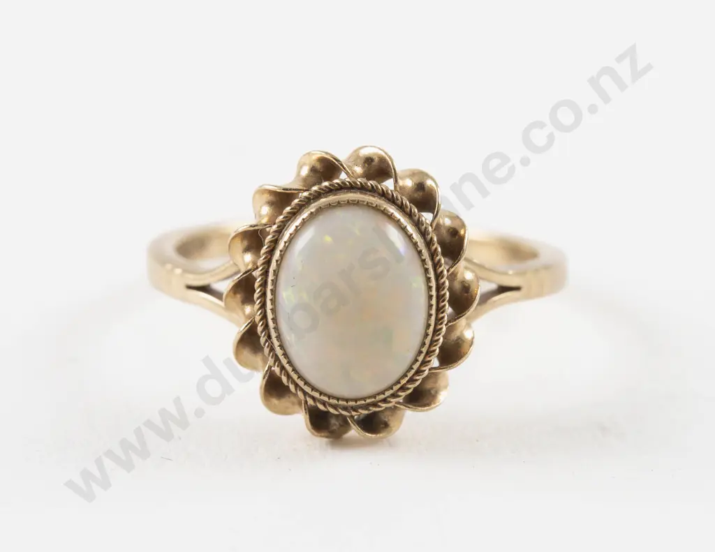 9ct Single Stone Opal Ring Image 1++