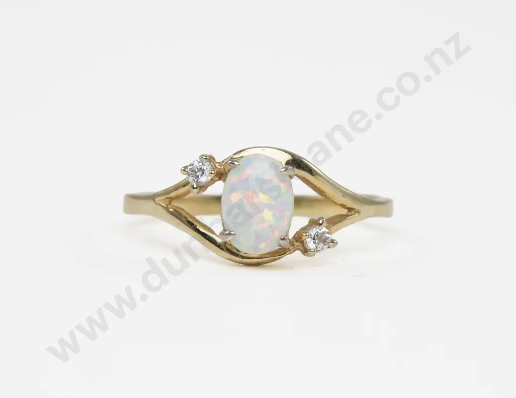 9ct Three Stone Diamond and Opal Ring Image 1++