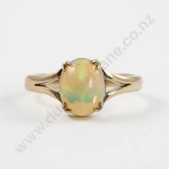 9ct Single Stone Jelly Opal Ring
