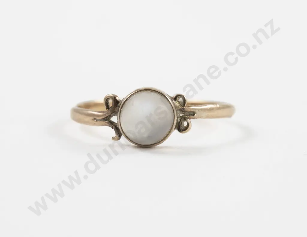 14ct Single Moonstone Ring Image 1++