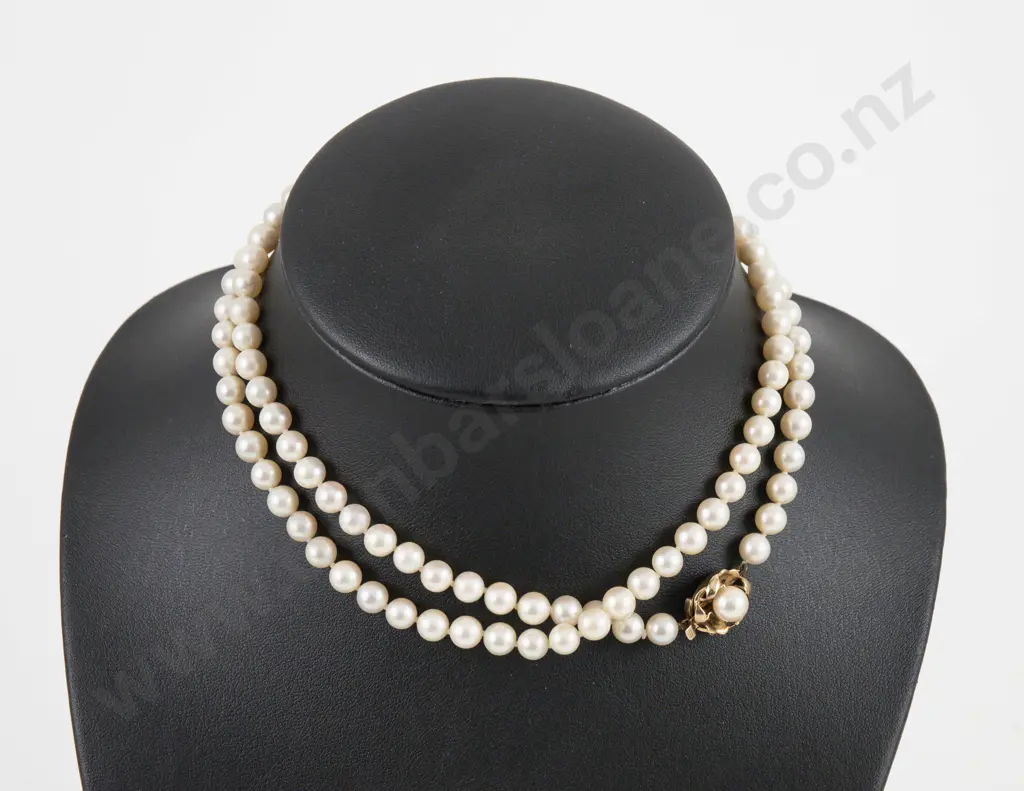 Single Strand Uniform Cultured Pearl Necklace Image 1++