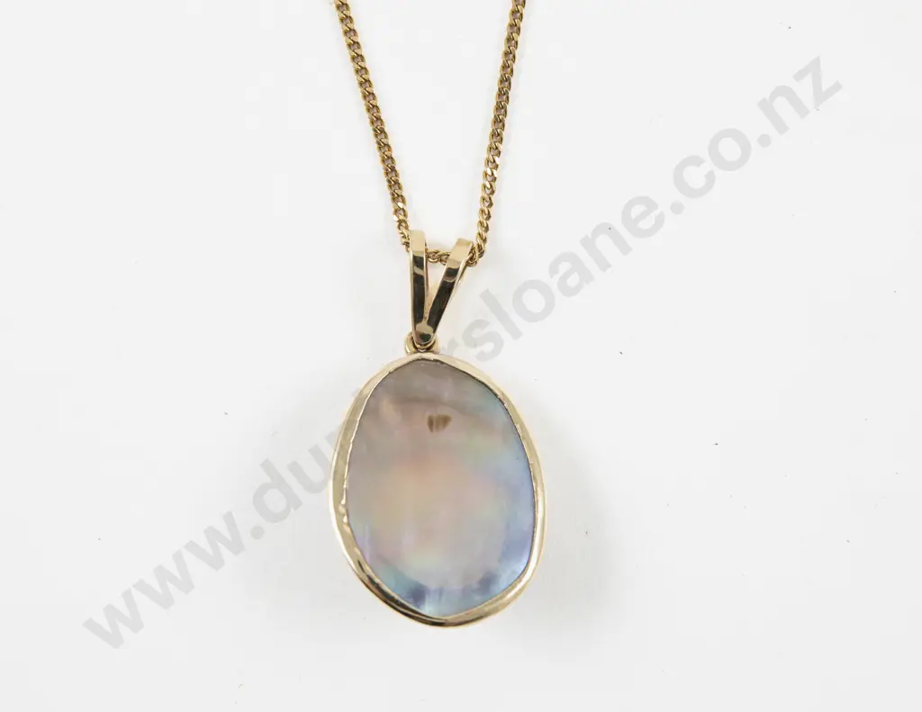 9ct Framed Mabe Blister Pearl Pendant Image 1++