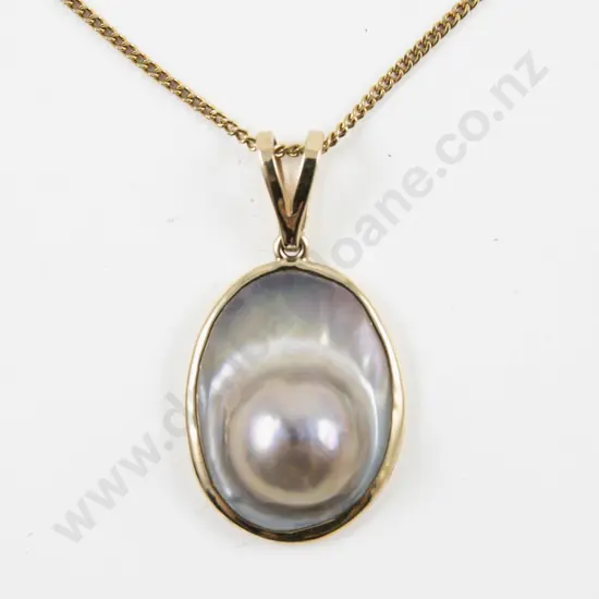 9ct Framed Mabe Blister Pearl Pendant
