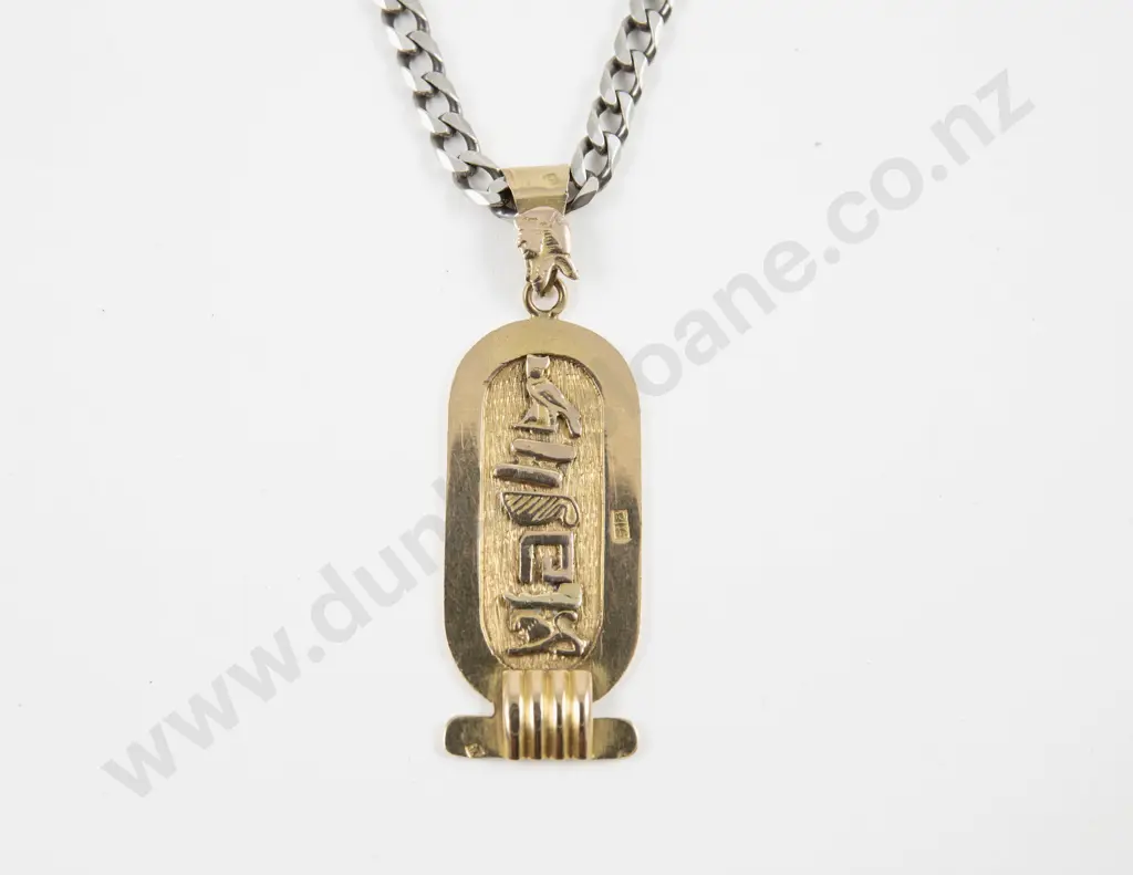 Egyptian 18ct Gold Hieroglyphic Pendant Image 1++