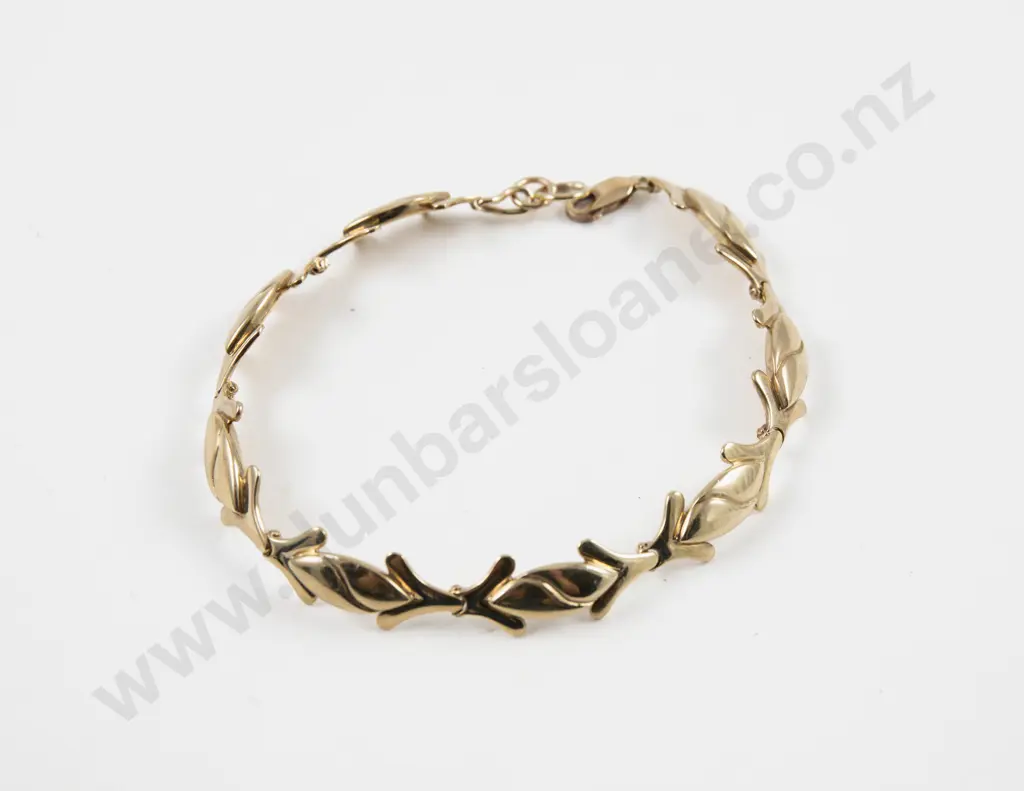 9ct Fancy Link Bracelet Image 1++