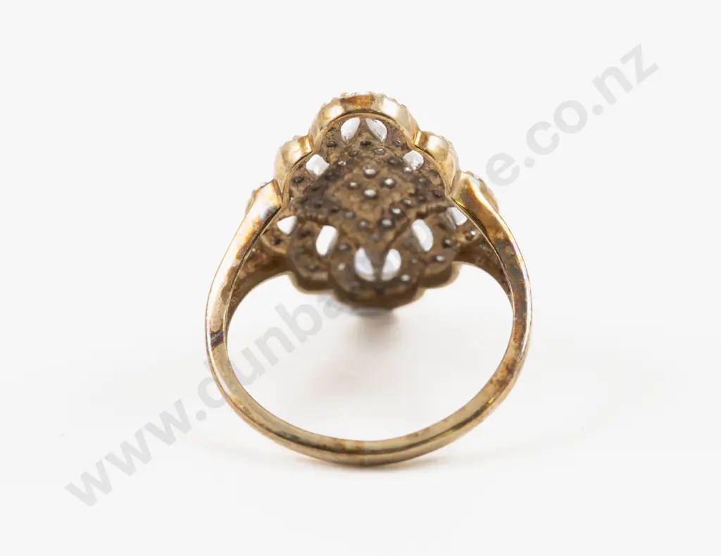 9ct 59Stone Diamond Fancy Cluster Ring Image 1++