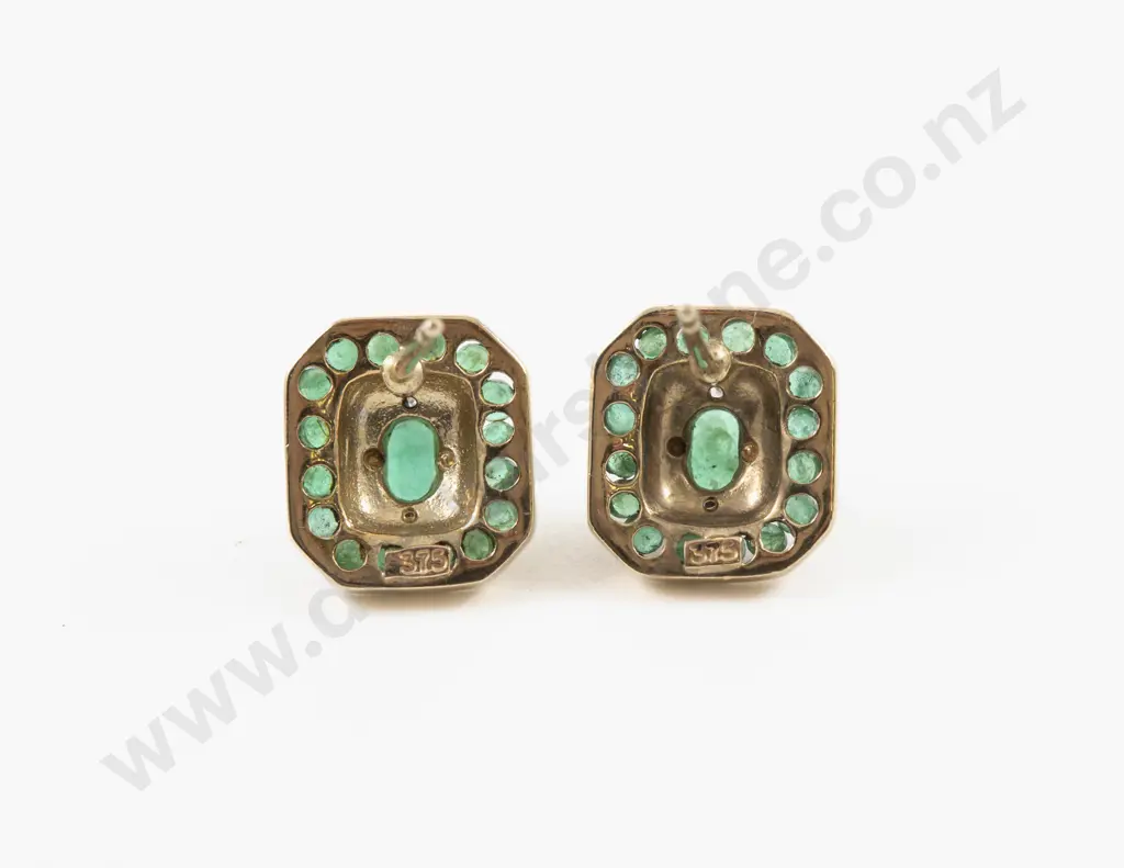 Pair 9ct 17Stone Emerald Cluster Stud Earrings Image 1++