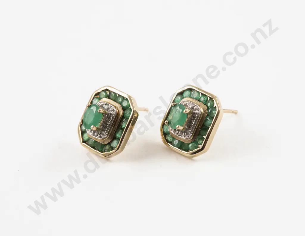 Pair 9ct 17Stone Emerald Cluster Stud Earrings Image 1++