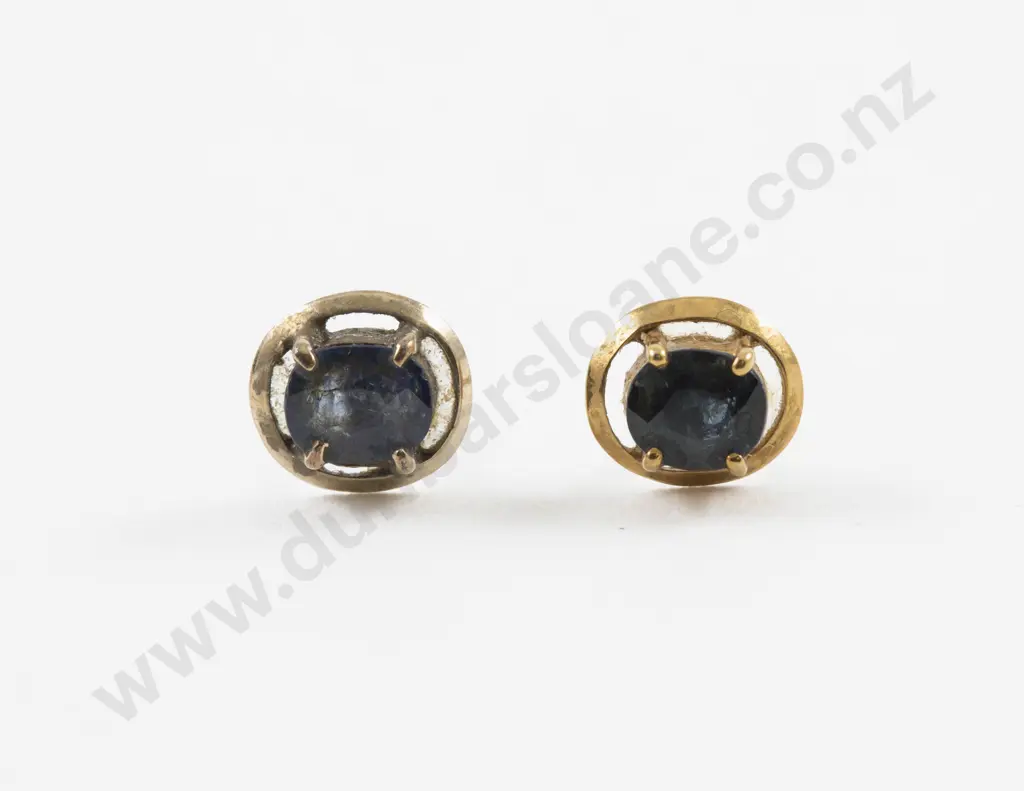 Pair 9ct Single Stone Sapphire Stud Earrings Image 1++