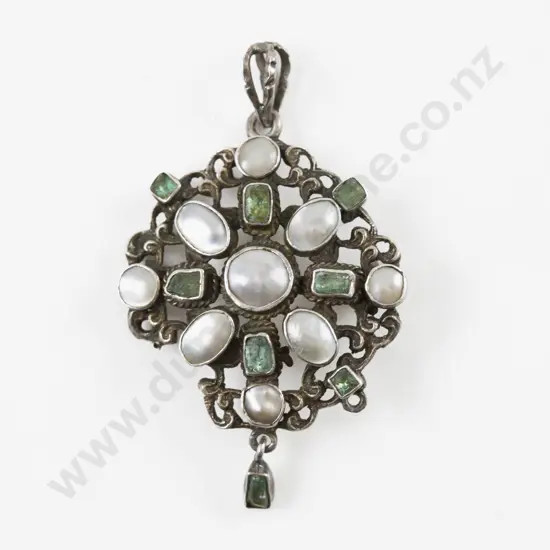 Vintage S/S Emerald and Pearl Cluster Pendant/Brooch