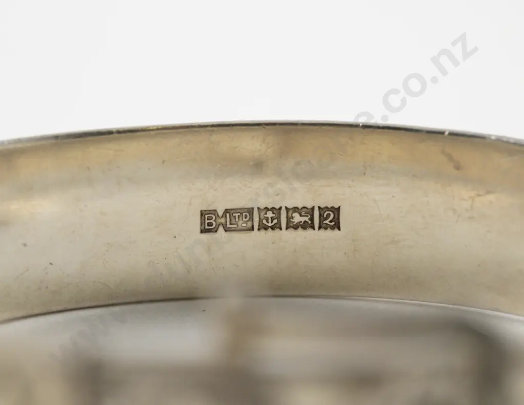 Vintage S/S Half Engraved Belt Buckle Hinged Snap Bangle Image 1++