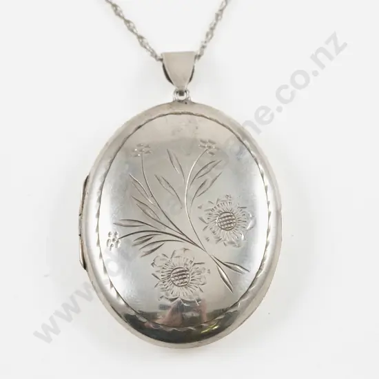 Large S/S Engraved Photo Locket Pendant