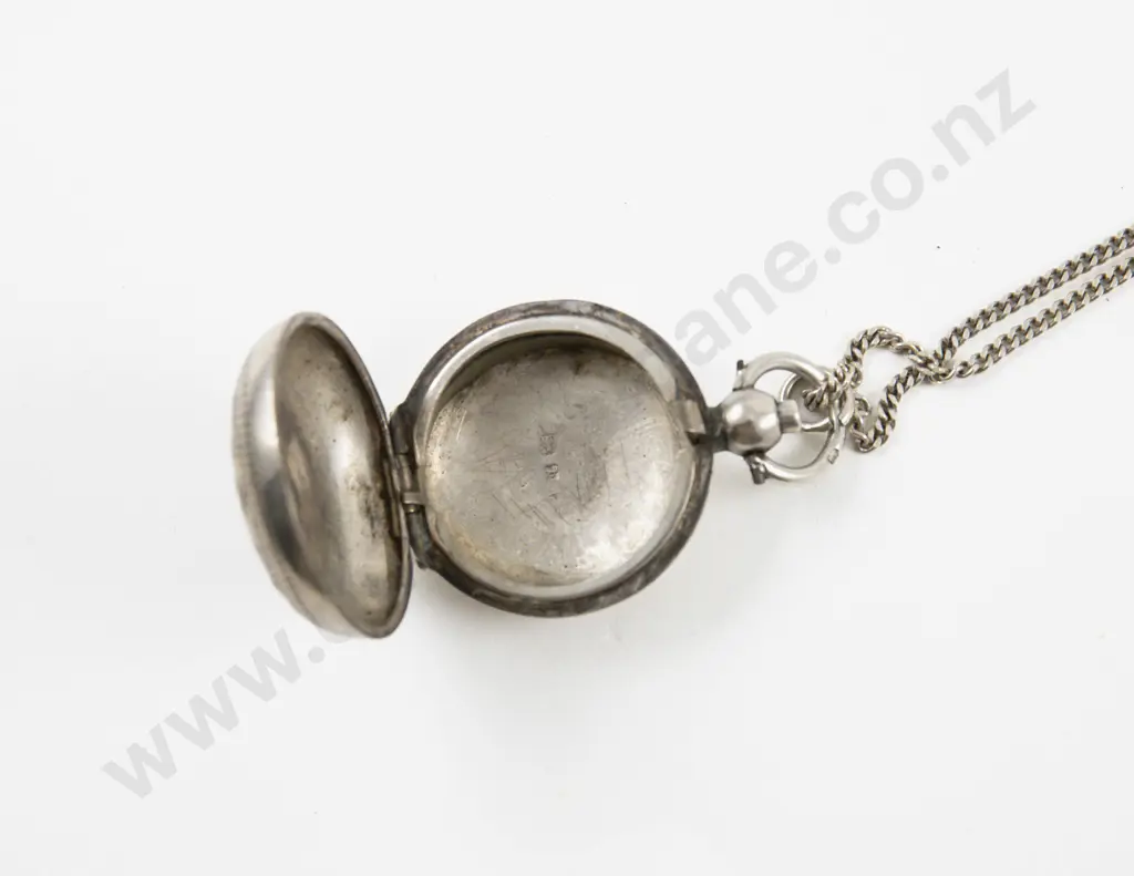 Victorian S/S Circular Sovereign Case Image 1++