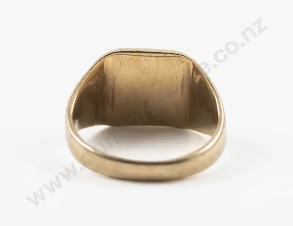 9ct Gents Signet Ring Image 1++
