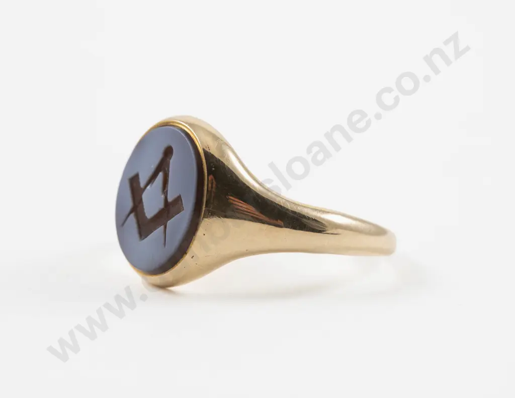 Antique 15ct Masonic Signet Ring Image 1++