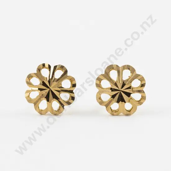 Pair 22ct Flower Stud Earrings