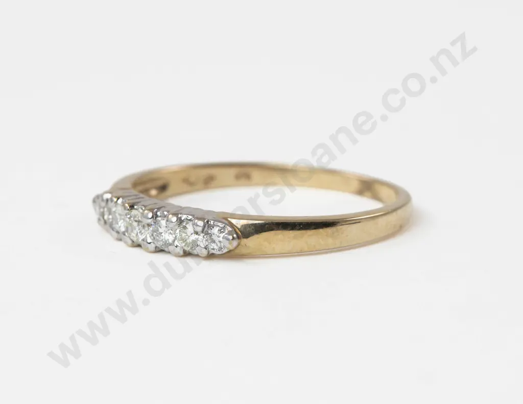 9ct Seven Stone Diamond Ring Image 1++