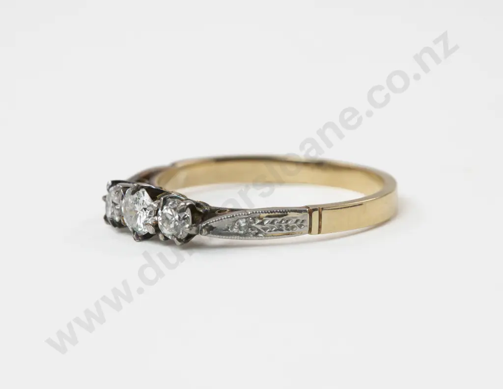 18ct Three Stone Diamond Bridge Ring Image 1++