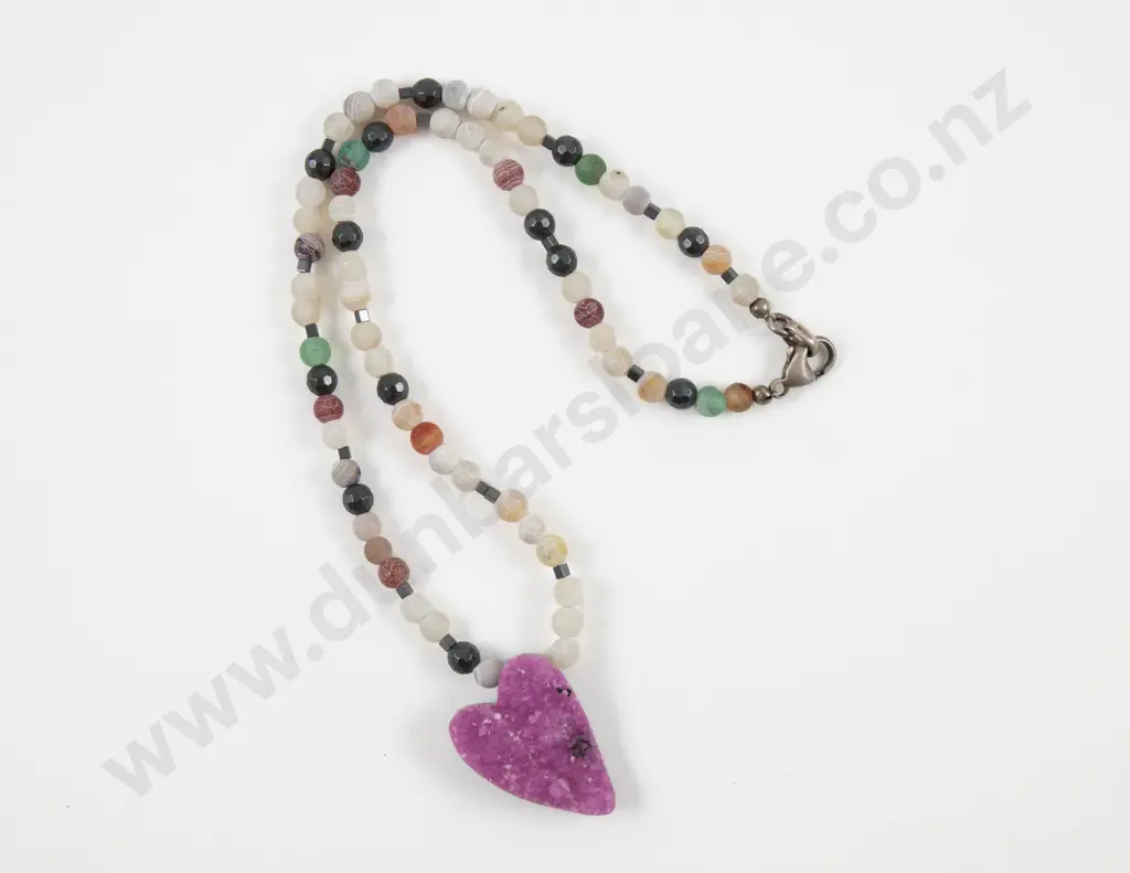 Single Strand Uniform Quartz Bead Necklace with Pink Crystal Heart Pendant Image 1++