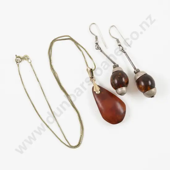Pair S/S Single Stone Amber Pendant Drop Earrings