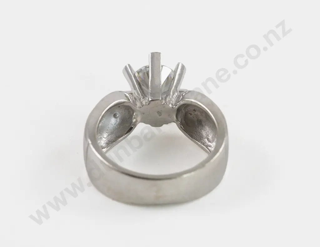 14ct White Gold Single Synthetic Moissanite Ring Image 1++