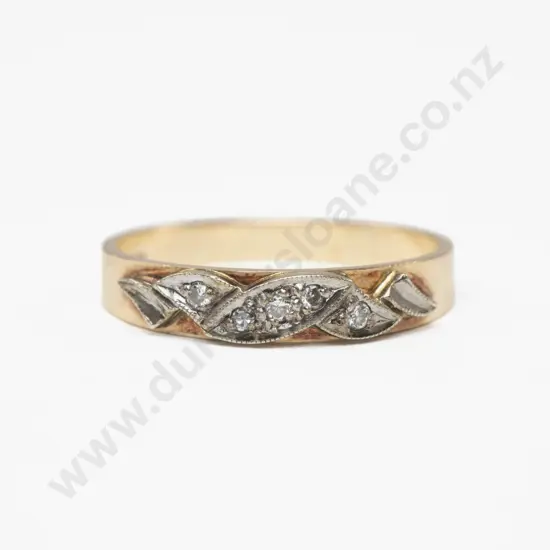 9ct Fancy Band Ring