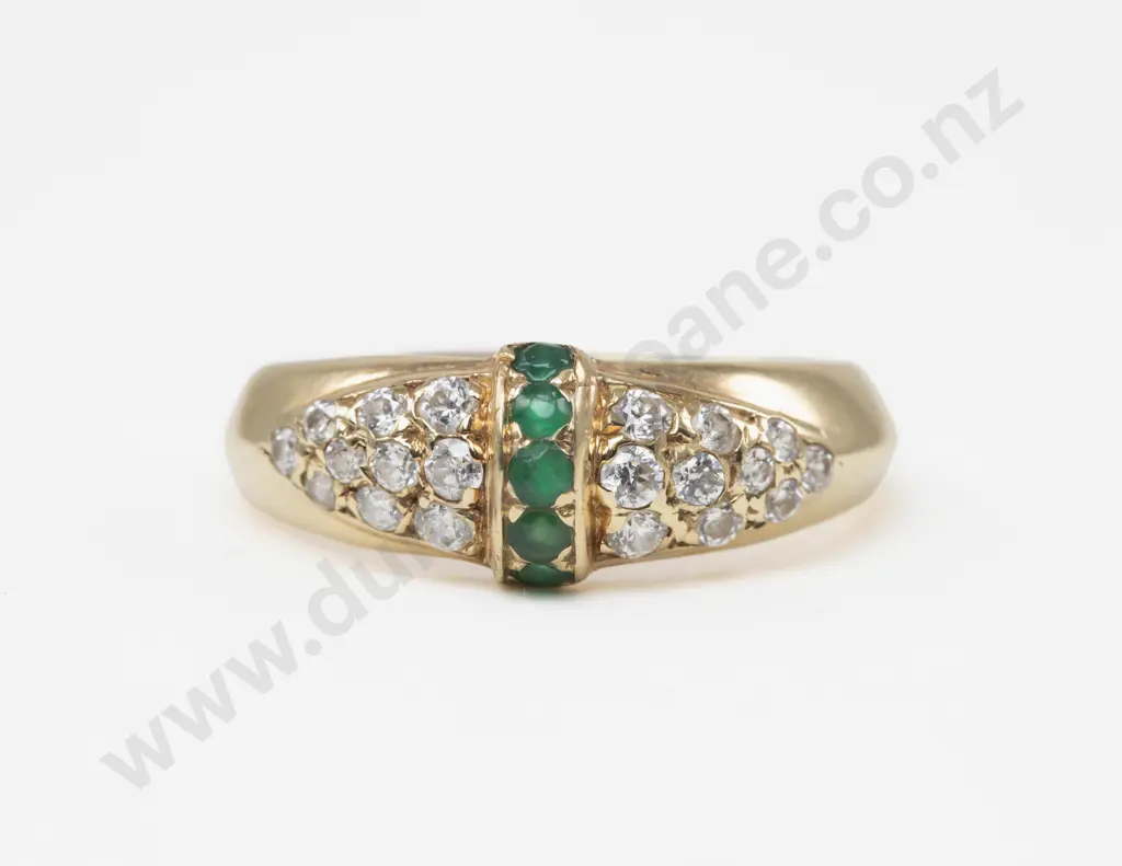 14ct 25Stone Diamond and Emerald Dome Band Ring Image 1++