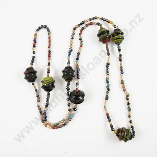 German Jeweller Single Strand Glass Bead Necklace