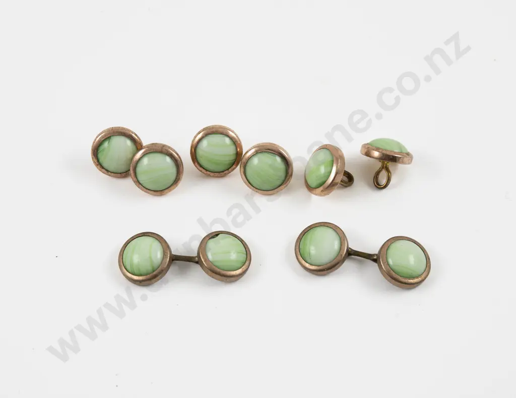 Vintage Cased Set Gold Plated Marbled Glass Buttons with Pair Matching Cuff Links Image 1++