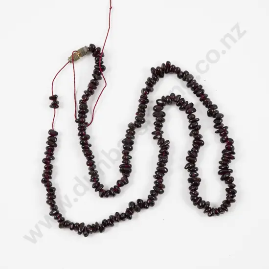 Quantity of Unstrung Garnet Beads