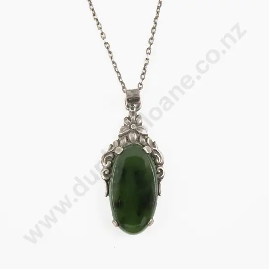 S/S NZ Greenstone Floral Pendant