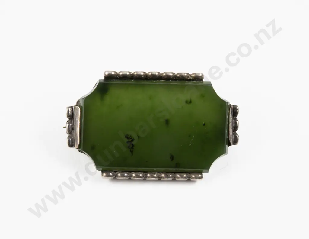 .935 Silver and NZ Greenstone Brooch Image 1++