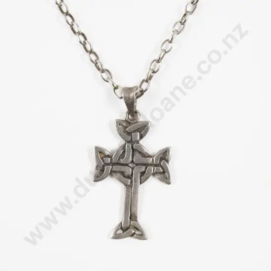 S/S Celtic Cross Pendant on S/S Neck Chain