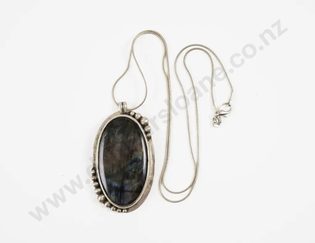 Large S/S Single Stone Labradorite Pendant Image 1++