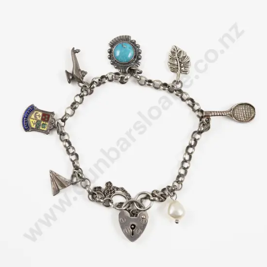 S/S Trace Link Charm Bracelet with Heart Padlock Clasp