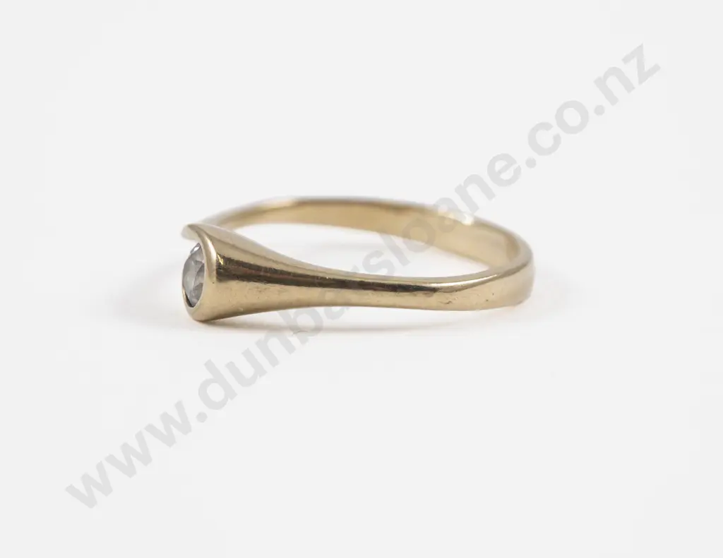 9ct Single Stone Cubic Zirconia Ring Image 1++