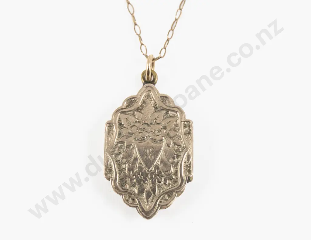 Victorian Gold Plated Engraved Locket Pendant Image 1++