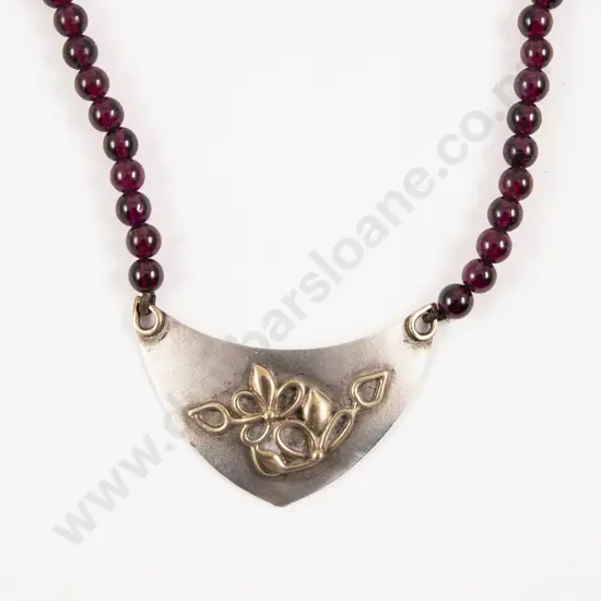 9ct and S/S Floral Pendant on Single Strand Garnet Bead Neck Chain