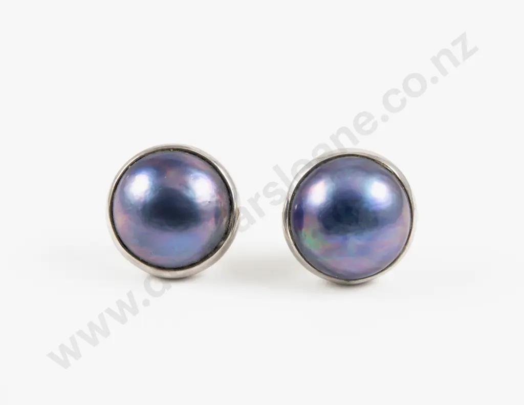 Pair of Web Silver Co. S/S Blister Pearl Stud Earrings Image 1++