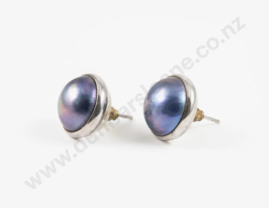 Pair of Web Silver Co. S/S Blister Pearl Stud Earrings Image 1++