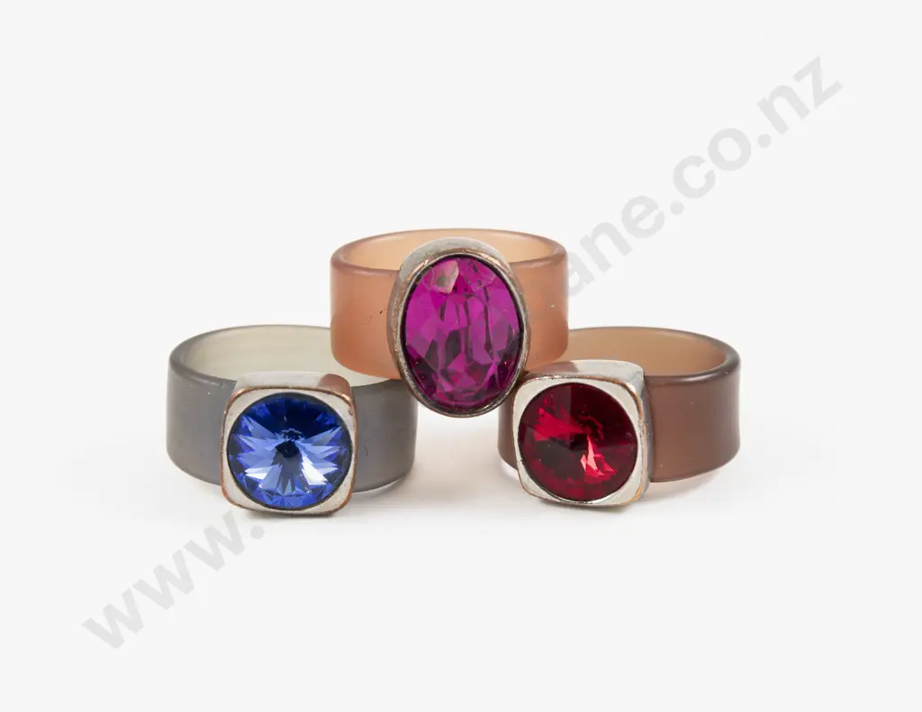 Three Single Stone Swarovski Crystal Rubber Cocktail Rings Image 1++