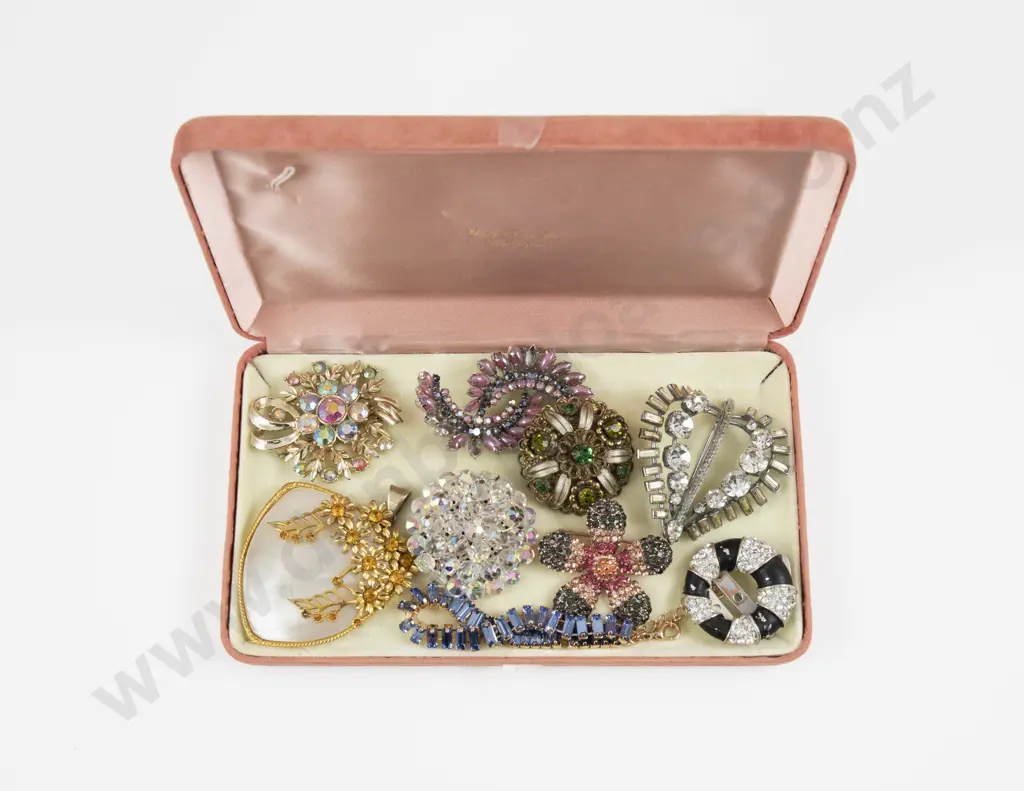 Collection of Assorted Crystal Stone Costume Jewellery Image 1++