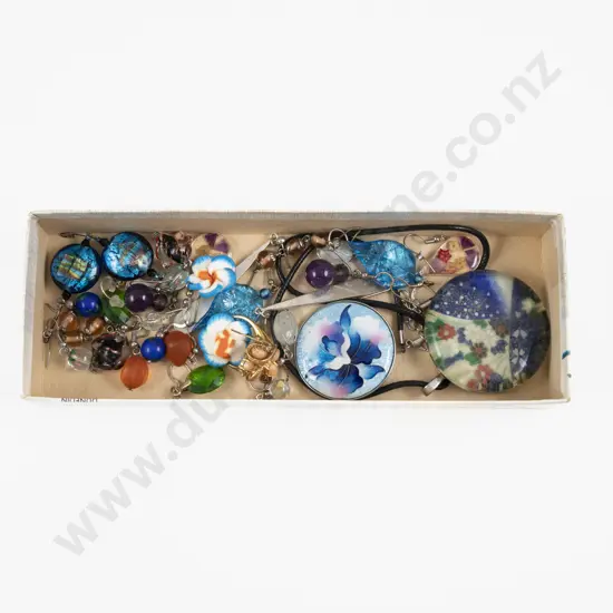 Collection of Assorted Costume Jewellery