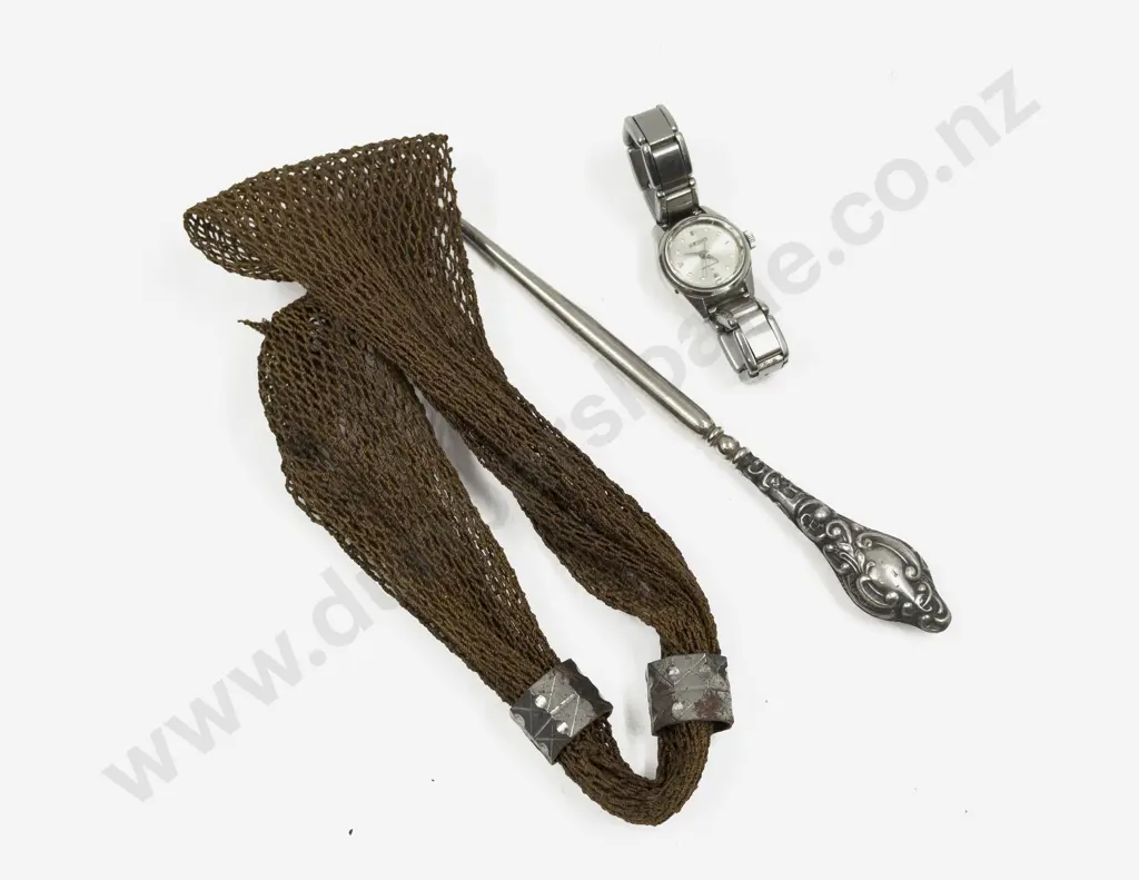 Mixed Lot Seiko Ladies Wrist Watch - S/S Handled Button Hook and Victorian Miser Purse Image 1++