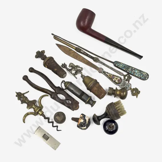 Small Qty of Assorted Metal Ware together with Vintage Pipe etc
