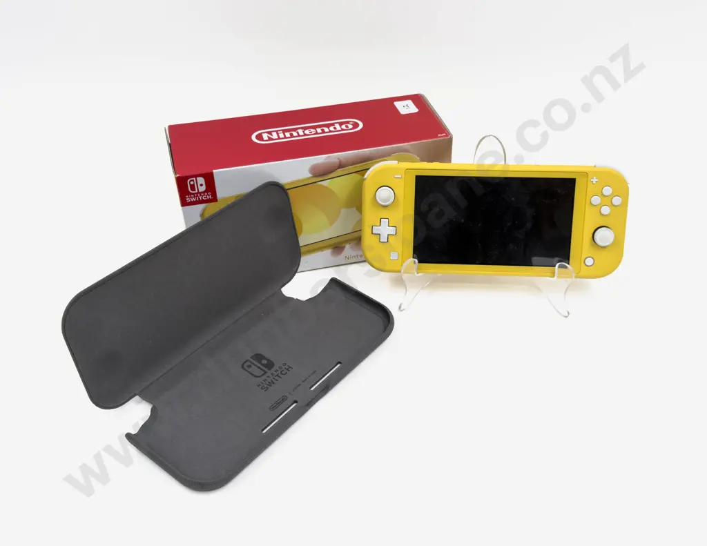 Nintendo Switch Lite in Original Box Image 1++