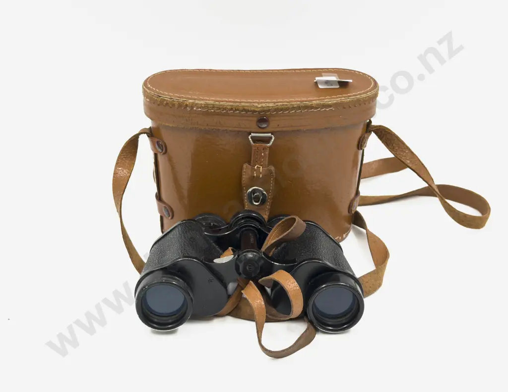 Cased Set of Vintage Binoculars Image 1++
